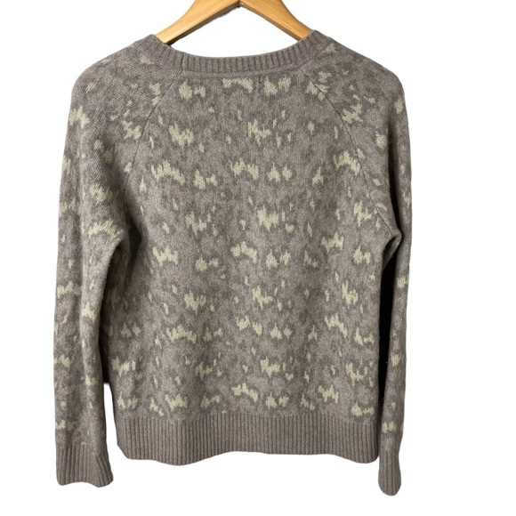 Athleta Merino Wool Crewneck Sweater Hawthorn Animal Print Size Small 982835 - Picture 3 of 7